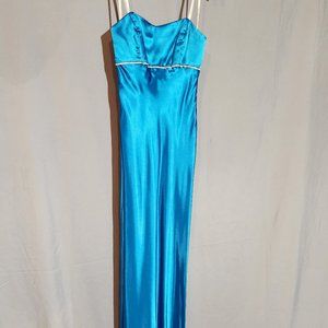 Faviana Prom Gown - Style 6167